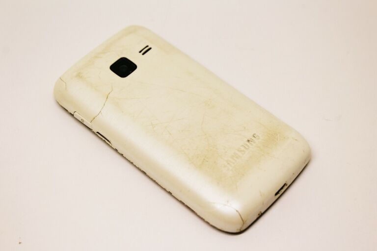TELEFON SAMSUNG WAVE Y