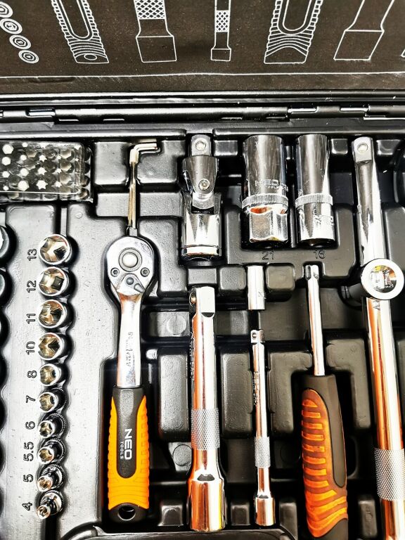 klucze-neo-tools-73-pcs-zestaw-zasilanie-nie-dotyczy