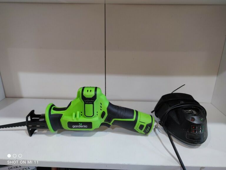 akumulatorowa-pila-do-galezi-12v-max-gardenic-s-piastowska-5-sochaczew