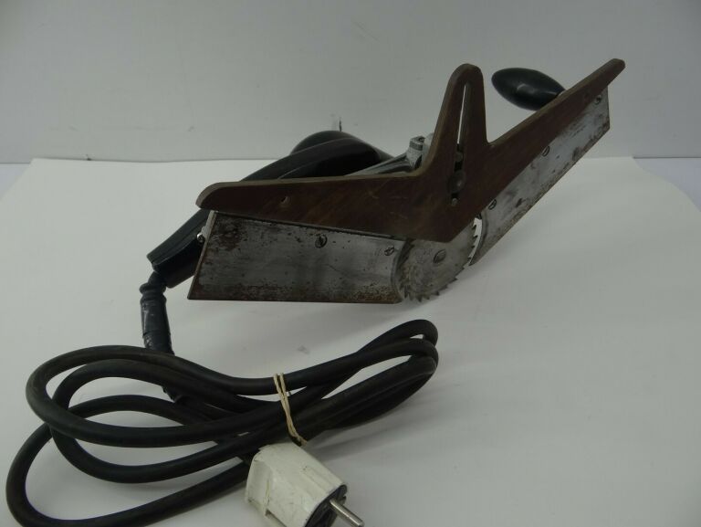 FREZARKA EUGEN LUTZ-KG MZA 46