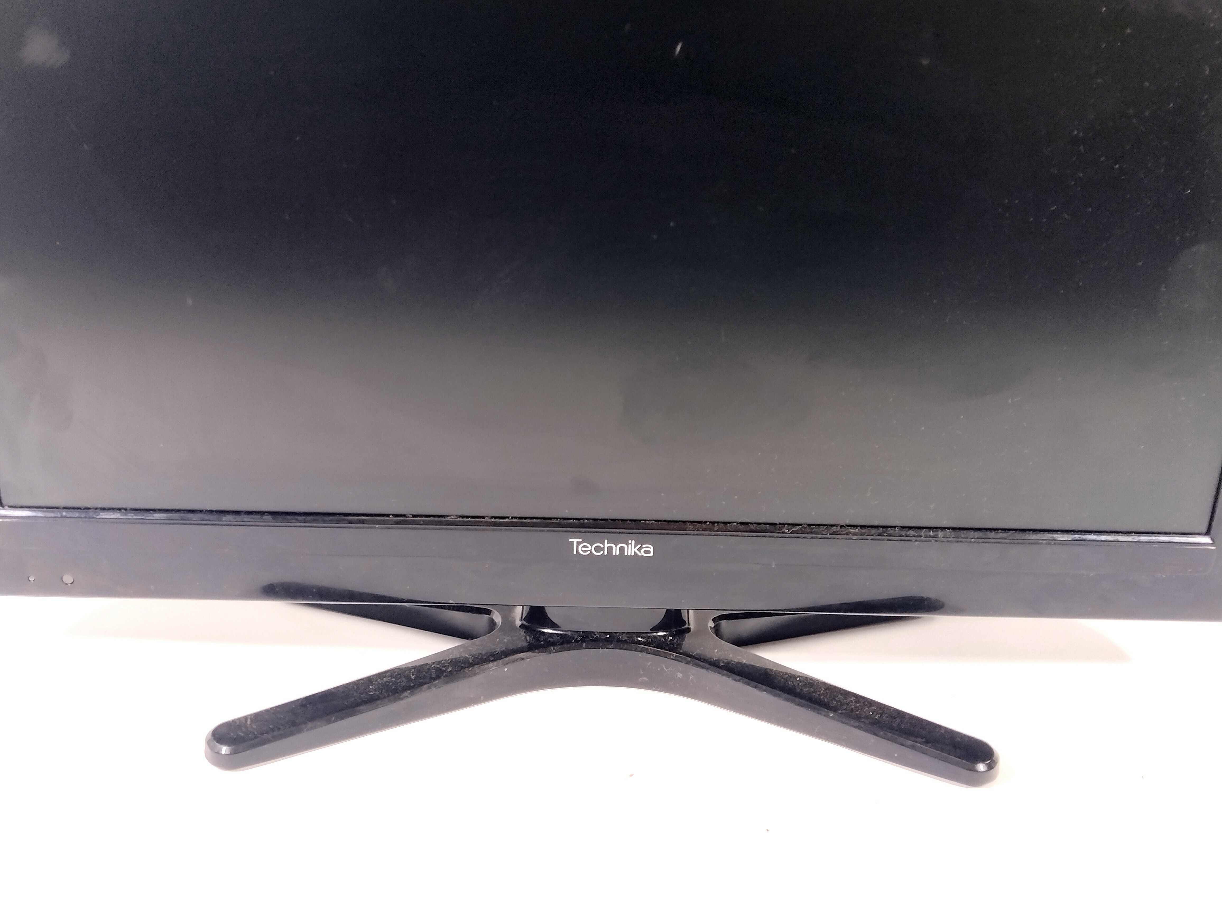 telewizor-technika-20-904a-led-hdr-ss14-model-904a