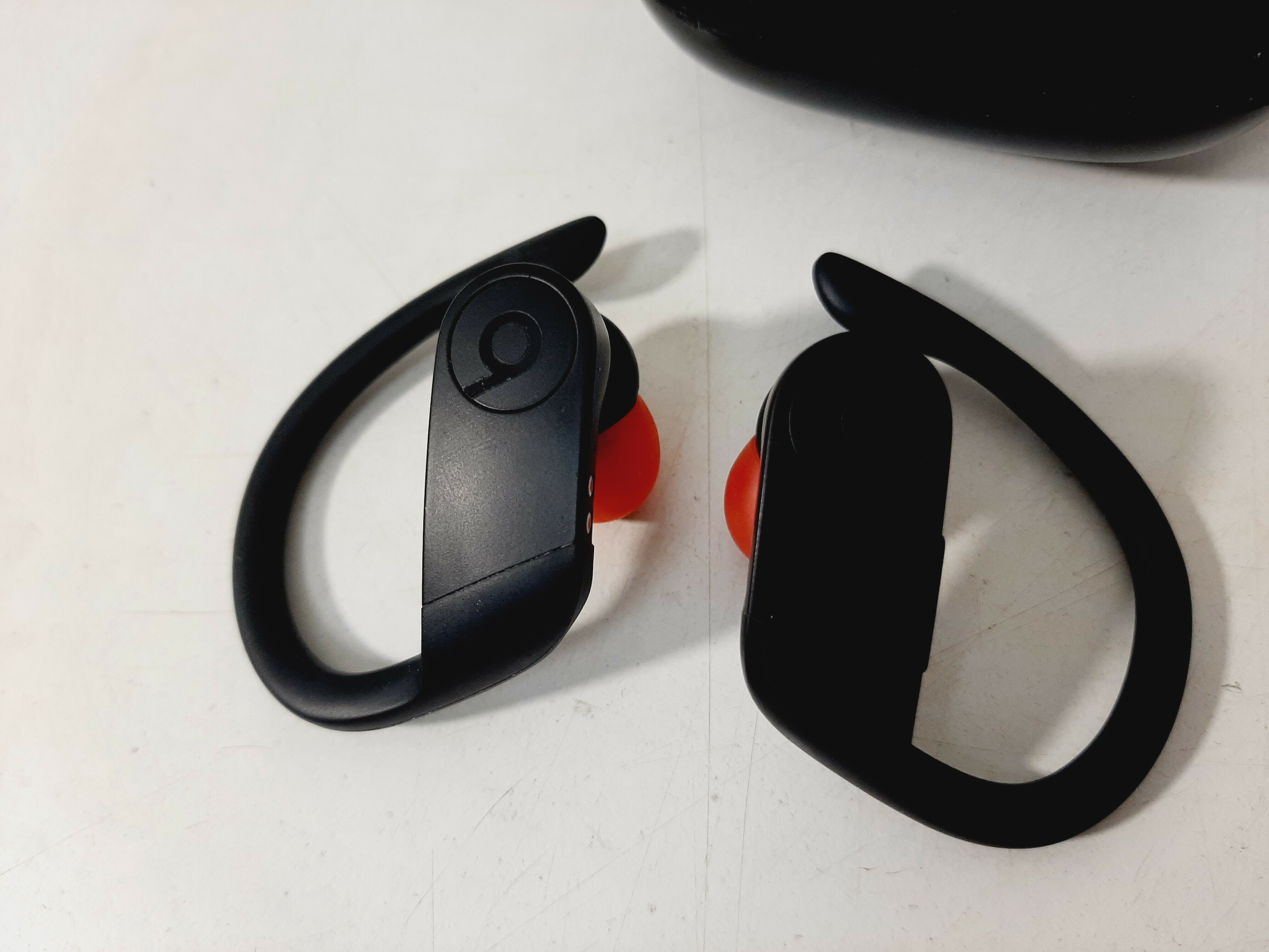 sluchawki-beats-apple-powerbeats-pro-a2047-a2048-stan-uzywany