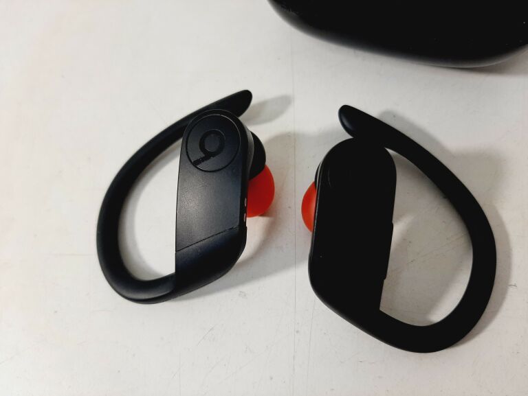 sluchawki-beats-apple-powerbeats-pro-a2047-a2048-stan-uzywany