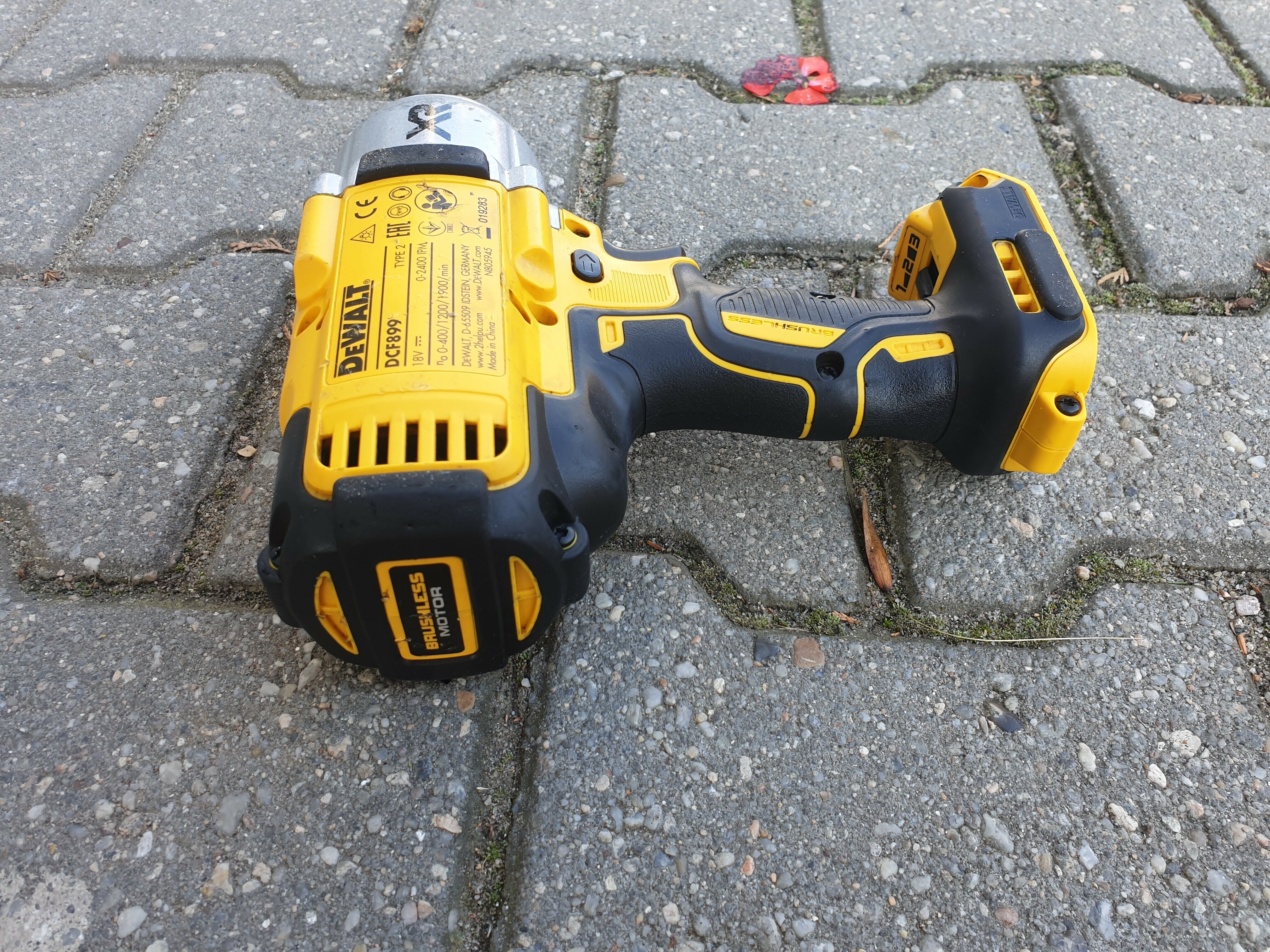 klucz-udarowy-dewalt-dcf899-12-950nm-2020r-rodzaj-klucz-udarowy