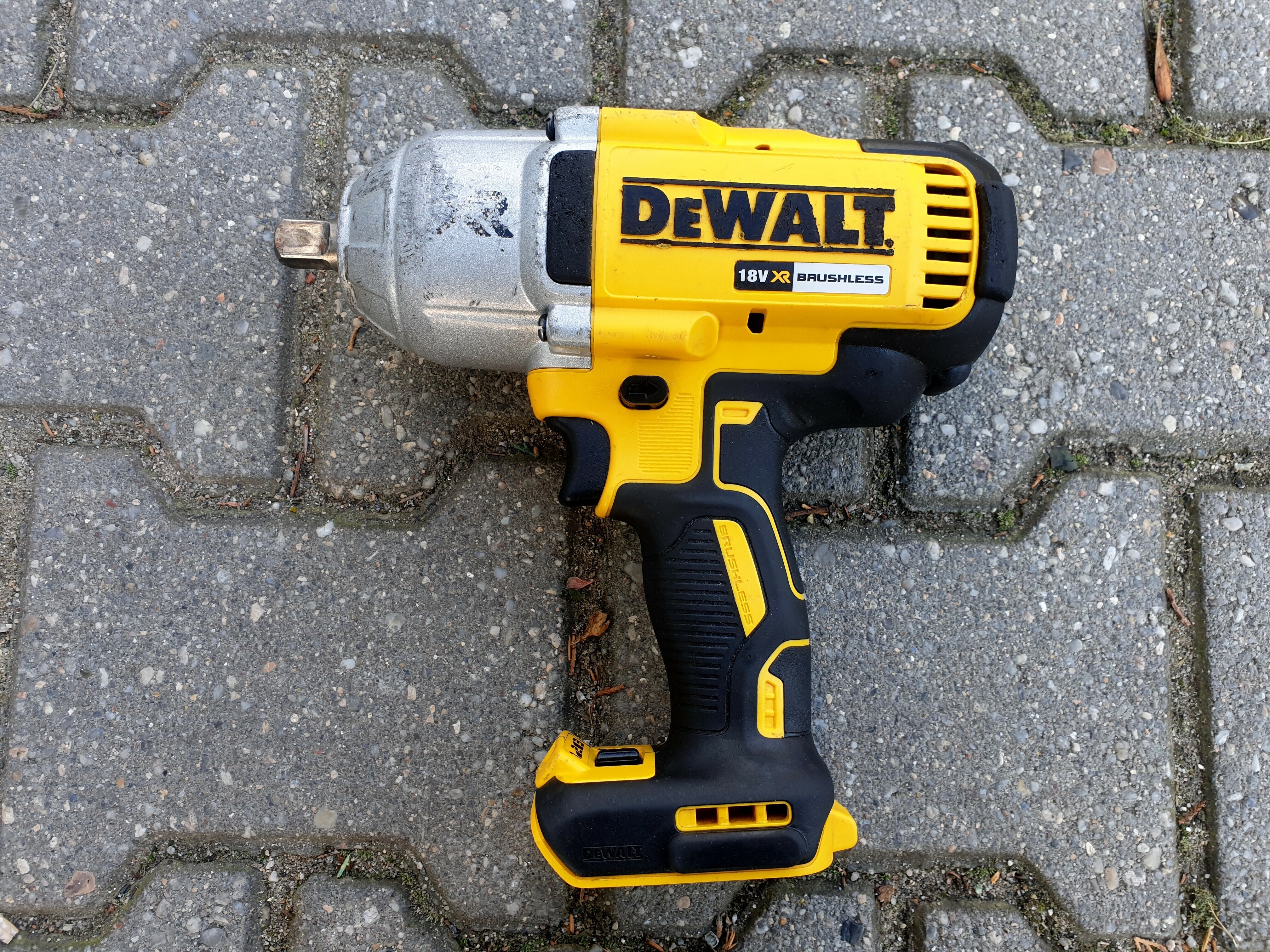 klucz-udarowy-dewalt-dcf899-12-950nm-2020r-bema-1-szprotawa