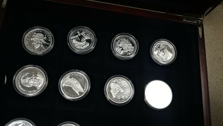 srebrne-monety-jan-pawel-ii-czlowiekswiat-at-at-at-kosciuszki-45-starogard-gdanski