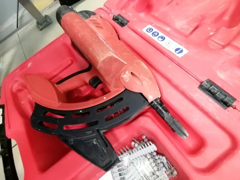 OSADZAK GAZOWY HILTI GX 100-E