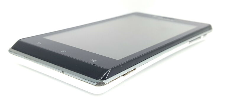 sony-xperia-j-st26i-zablokowany-wzorem-kolor-czarny