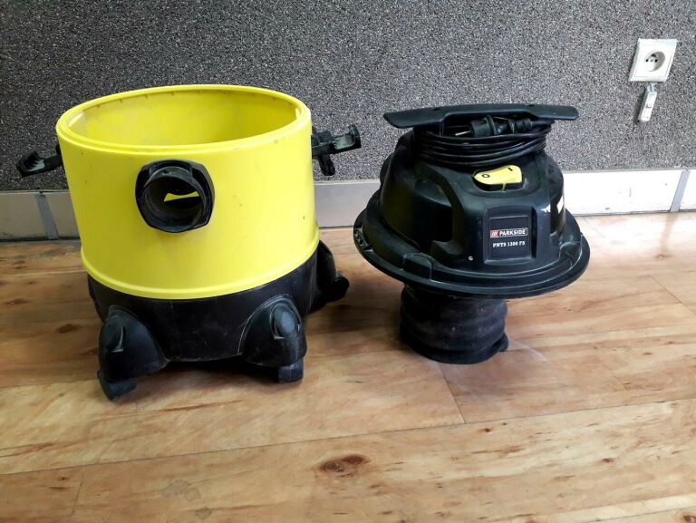 ODKURZACZ PARKSIDE PNTS 1300 F5 *BRAK RURY*