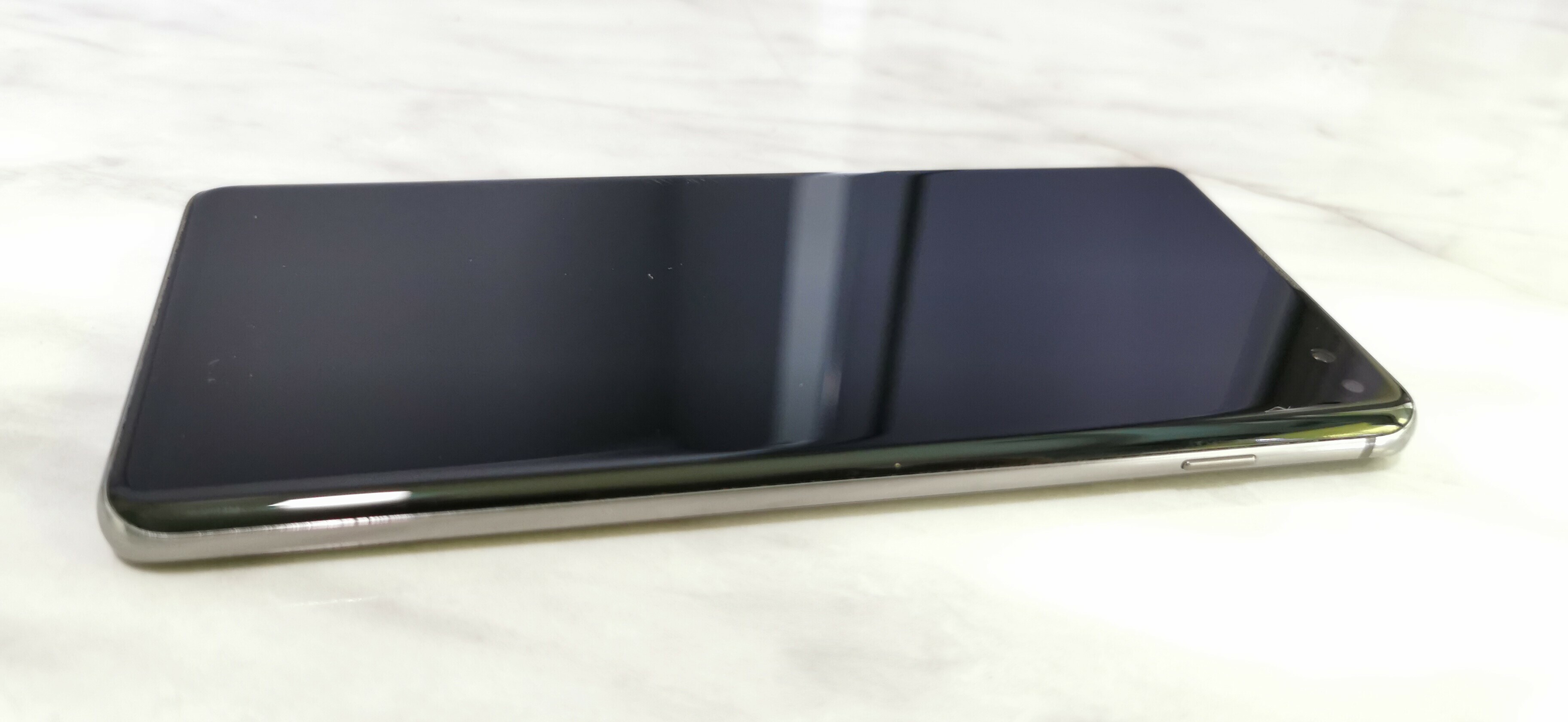 samsung-galaxy-s10-s10-plus-ean-8801643682149