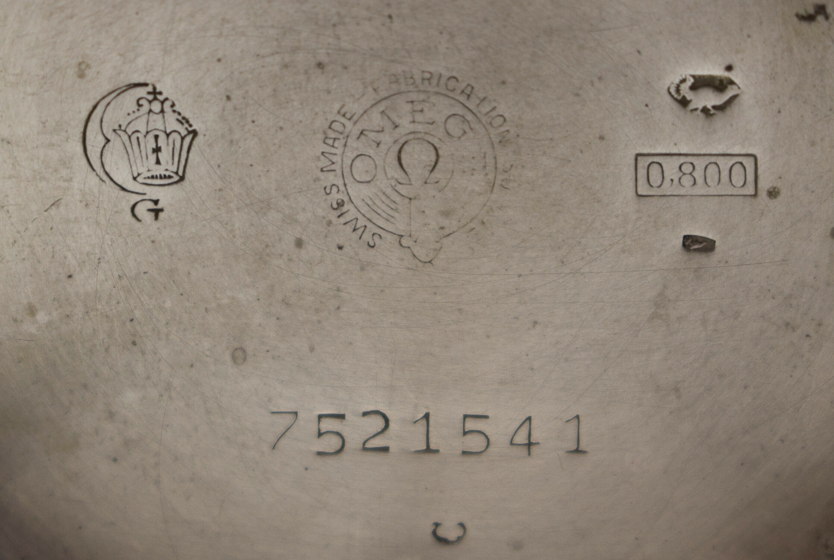 srebrny-zegarek-kieszonkowy-omega-7521541-grubosc-12