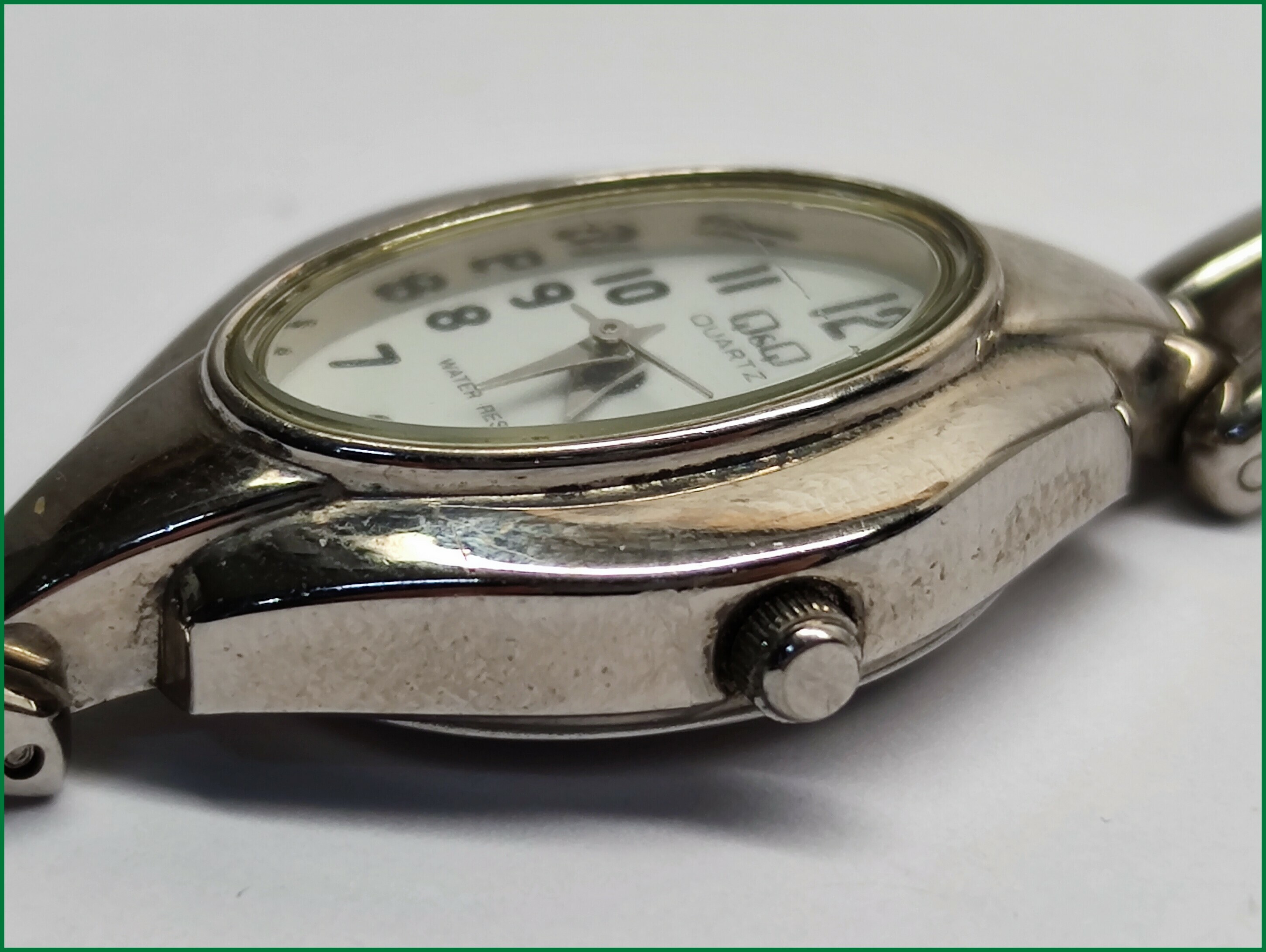 zegarek-damski-qq-f105-204-ksztalt-koperty-niestandardowy