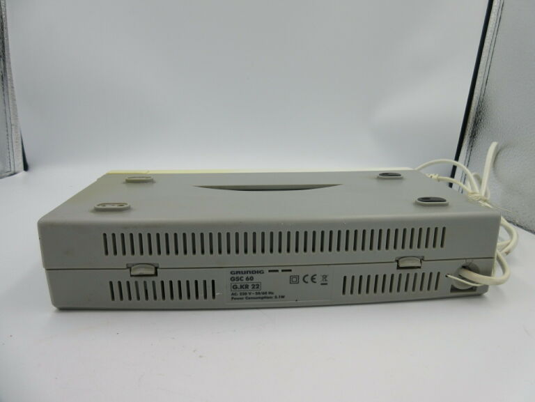 RADIO KUCHENNE GRUNDIG GSC 60