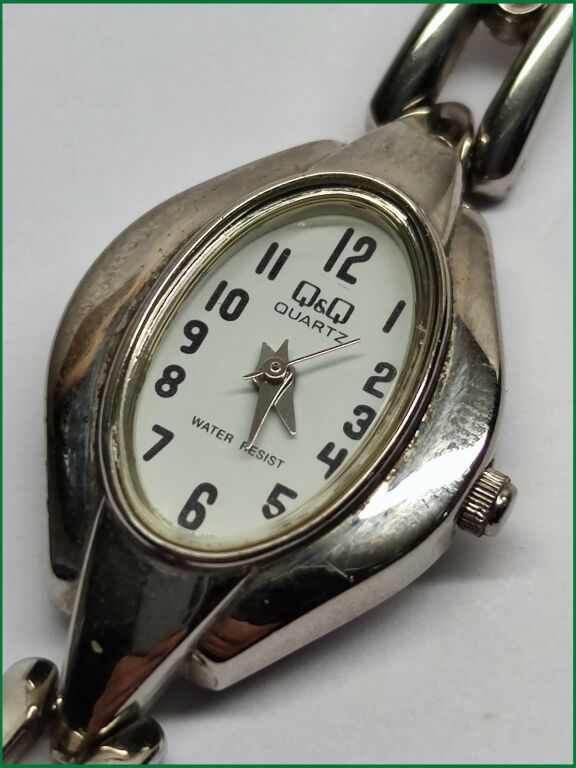 zegarek-damski-qq-f105-204-sosnkowskiego-4a-opole-sj