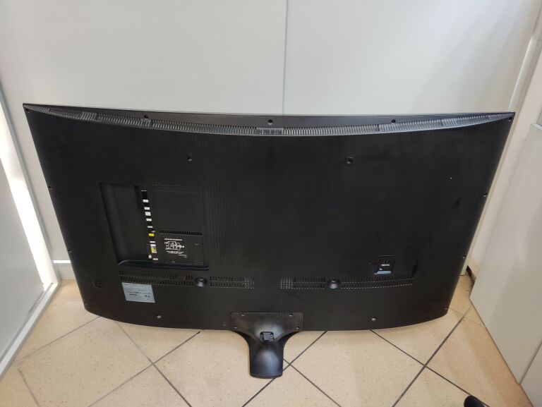 TV SAMSUNG 55" UE55KU6100W 4K SMART RYSA