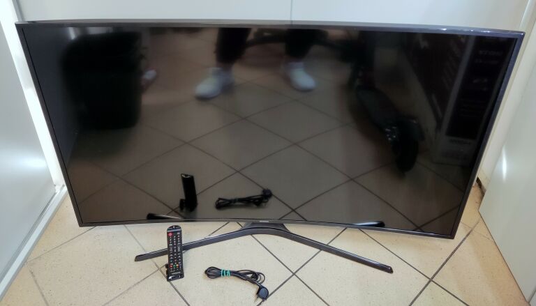 TV SAMSUNG 55" UE55KU6100W 4K SMART RYSA
