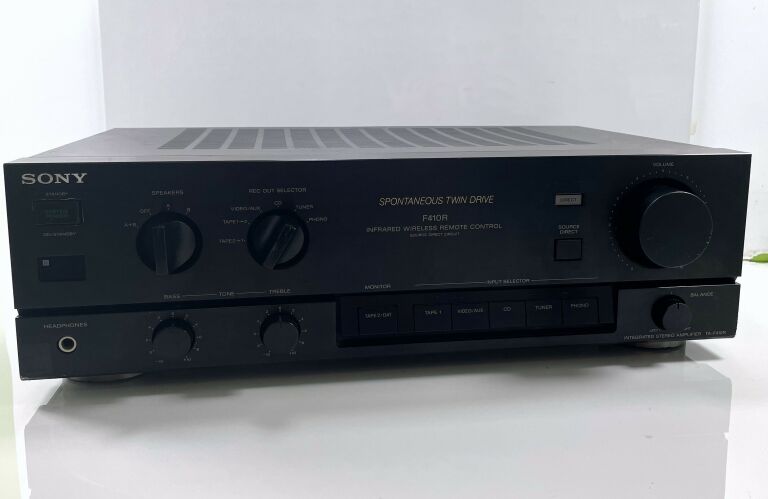 WZMACNIACZ SONY TA-F410R