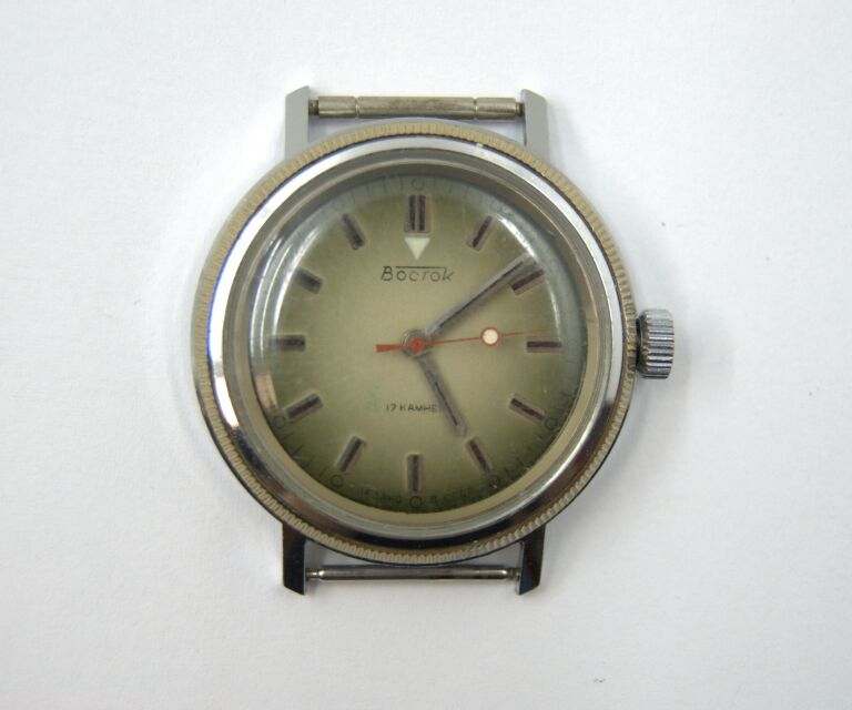 ZEGAREK WOSTOK VOSTOK 17 KAMIENI