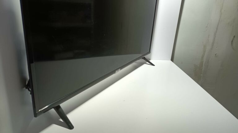 TELEWIZOR TCL 40ES560
