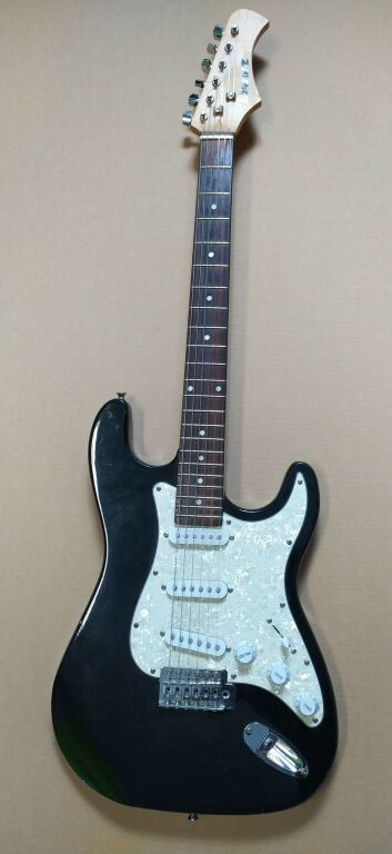 gitara-elektryczna-pokrowiec-wroclawska-6-milicz