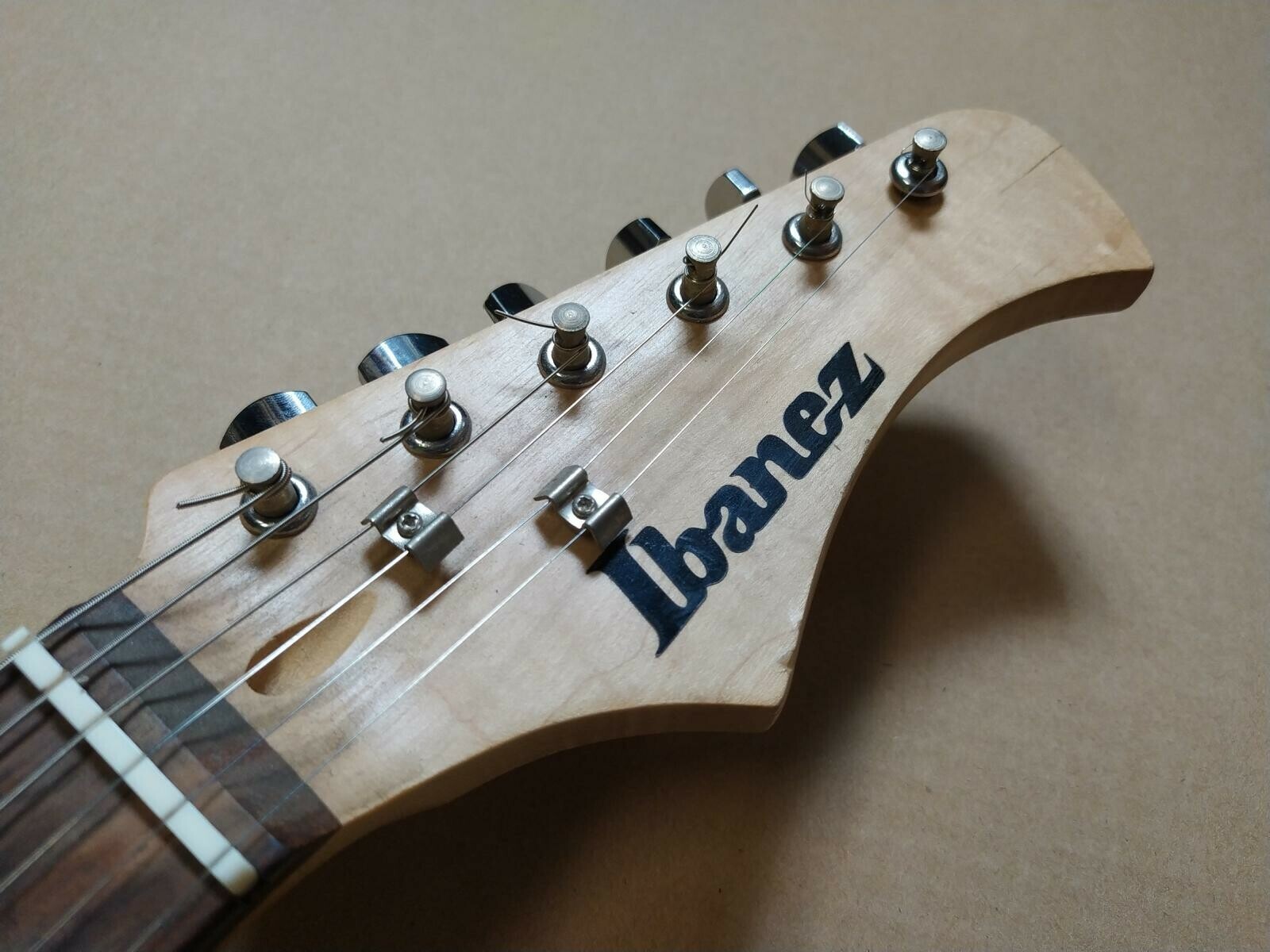 gitara-elektryczna-pokrowiec-wroclawska-6-milicz