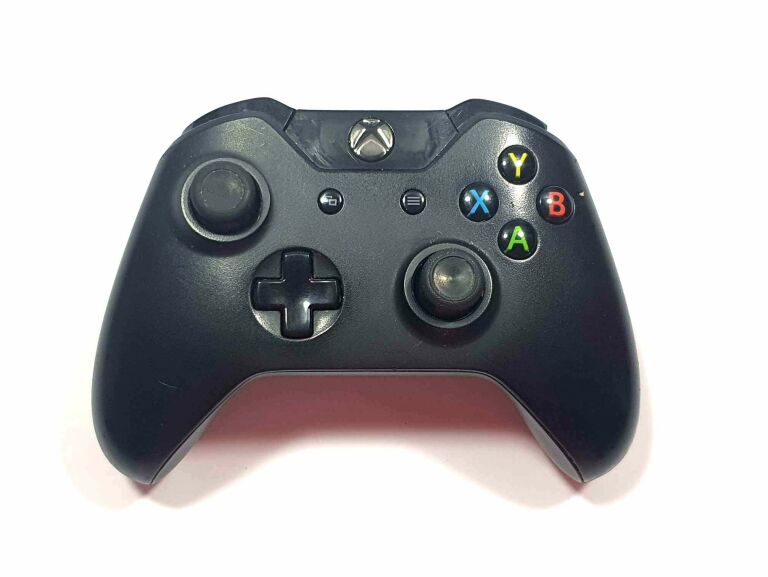 PAD XBOX ONE CZARNY (NIE DZIAŁA RS)