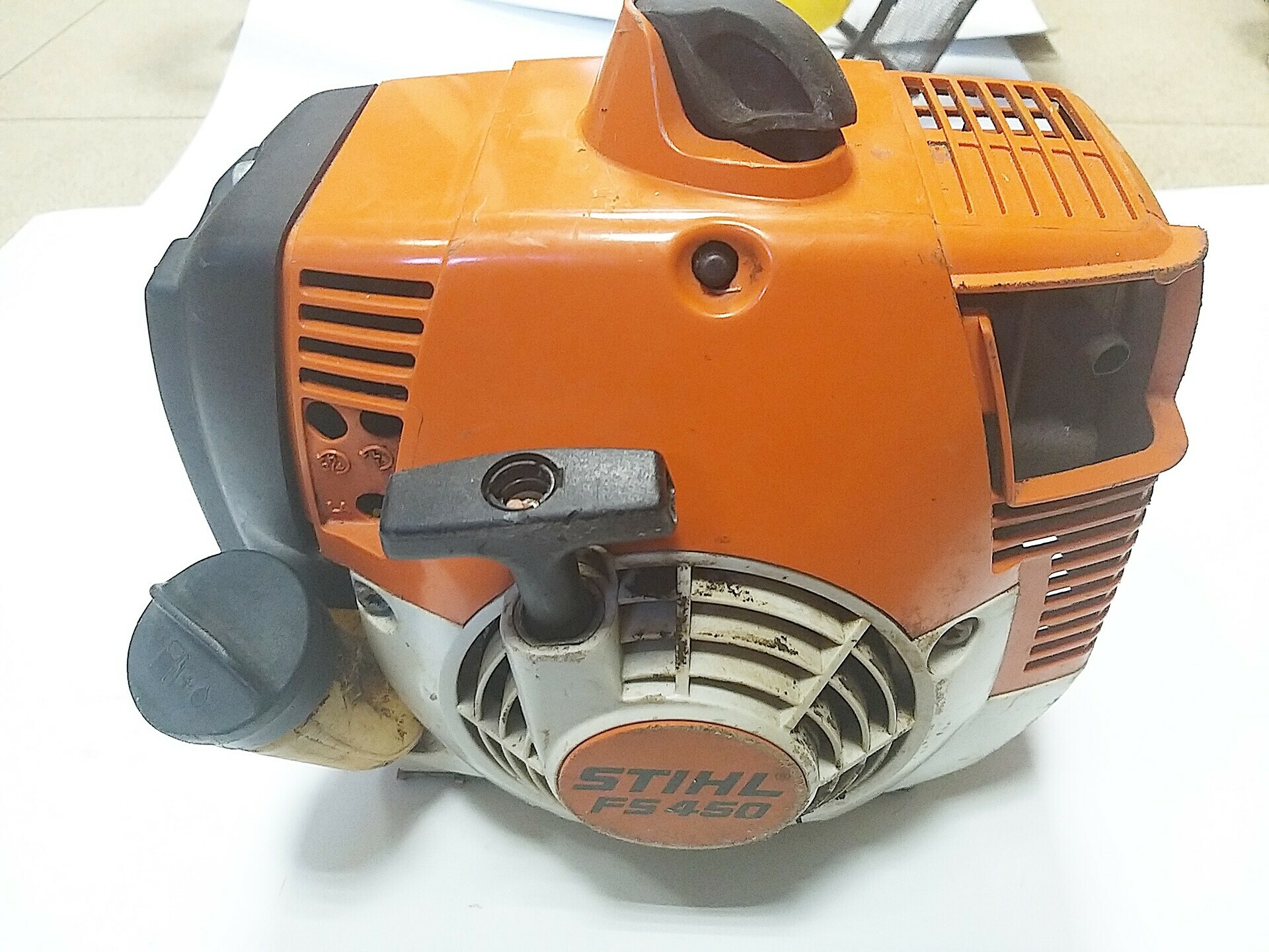 kosa-spalinowa-stihl-fs-450-zasilanie-spalinowe