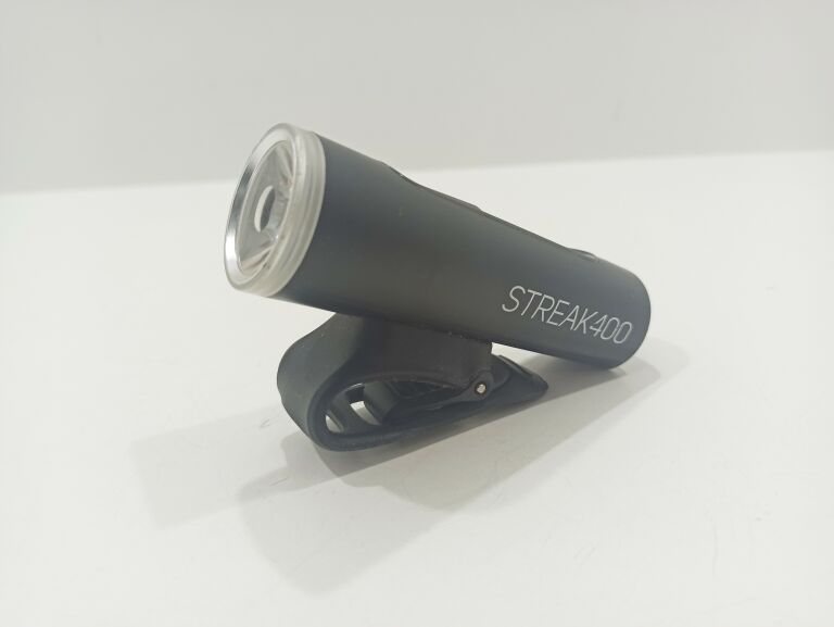 rowerowa-lampka-eyen-streak-400-stan-uzywany