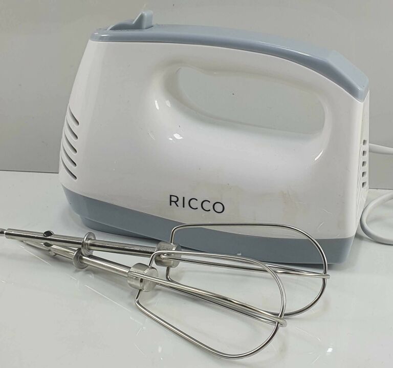 mikser-elektryczny-ricco-hm702-kolor-dominujacy-bialy