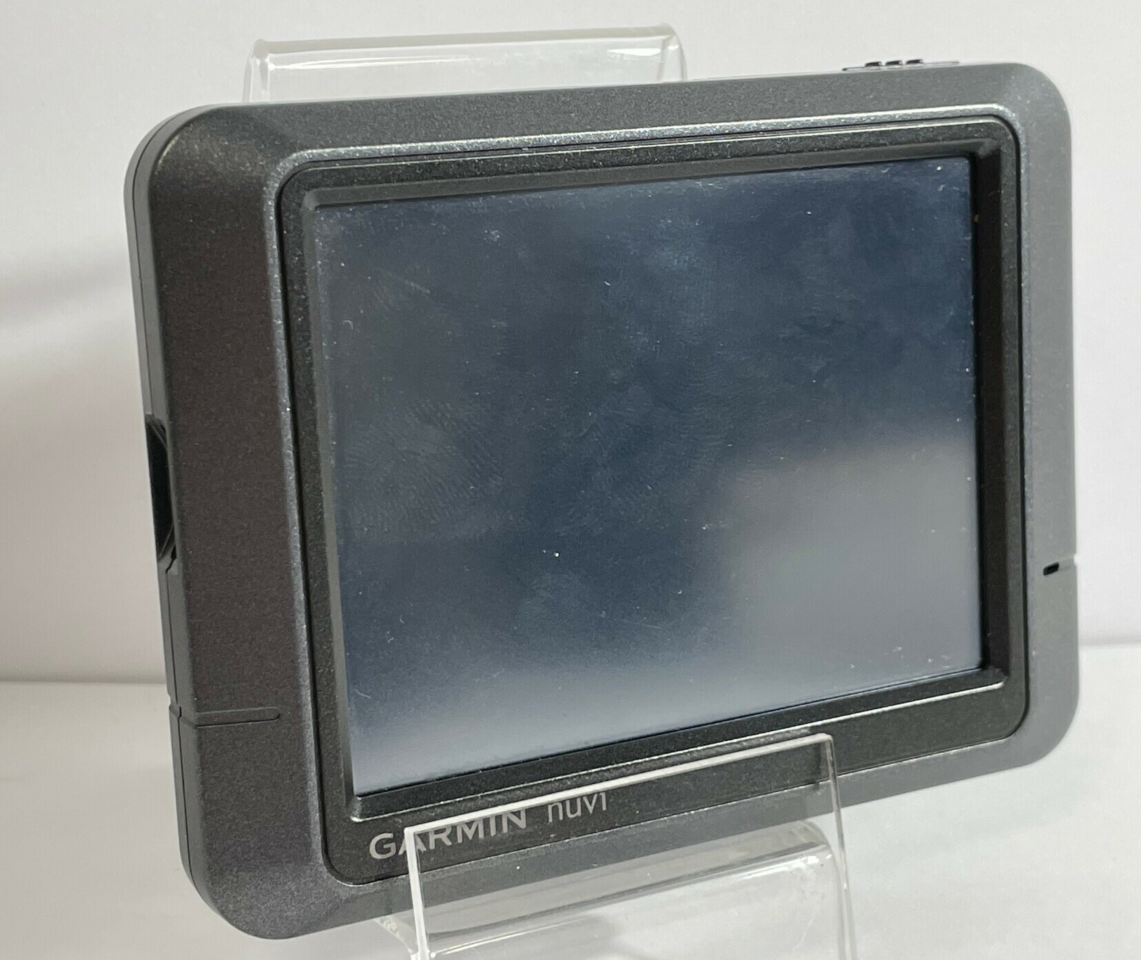 nawigacja-garmin-nuvi-205-ladowarka-samochodowa-stan-uzywany