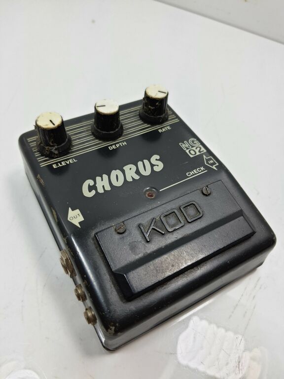 EFEKT GITAROWY CHORUS NG-02