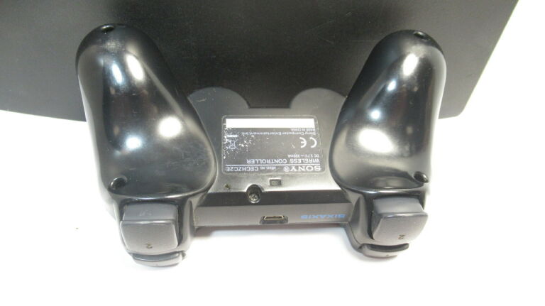 konsola-sony-ps3-slim-160gb-pad-okablowanie-kolor-czarny