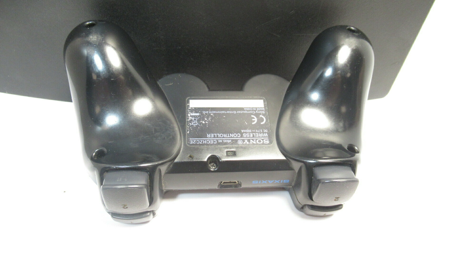 konsola-sony-ps3-slim-160gb-pad-okablowanie-kolor-czarny