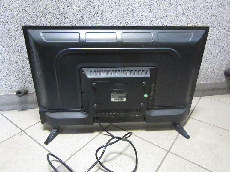 tv-vivax-tv-32le78t2s2sm-smart-tv-uszkodzony-marka-vivax