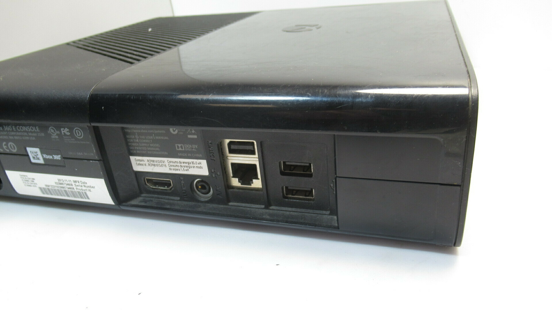 konsola-xbox-360-e-pad-okablowanie-wersja-konsoli-xbox-360-e