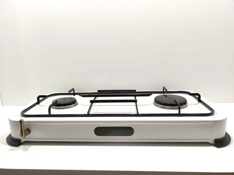 kuchenka-gazowa-gasmaster-bg-02c-pudelko-kolor-dominujacy-bialy