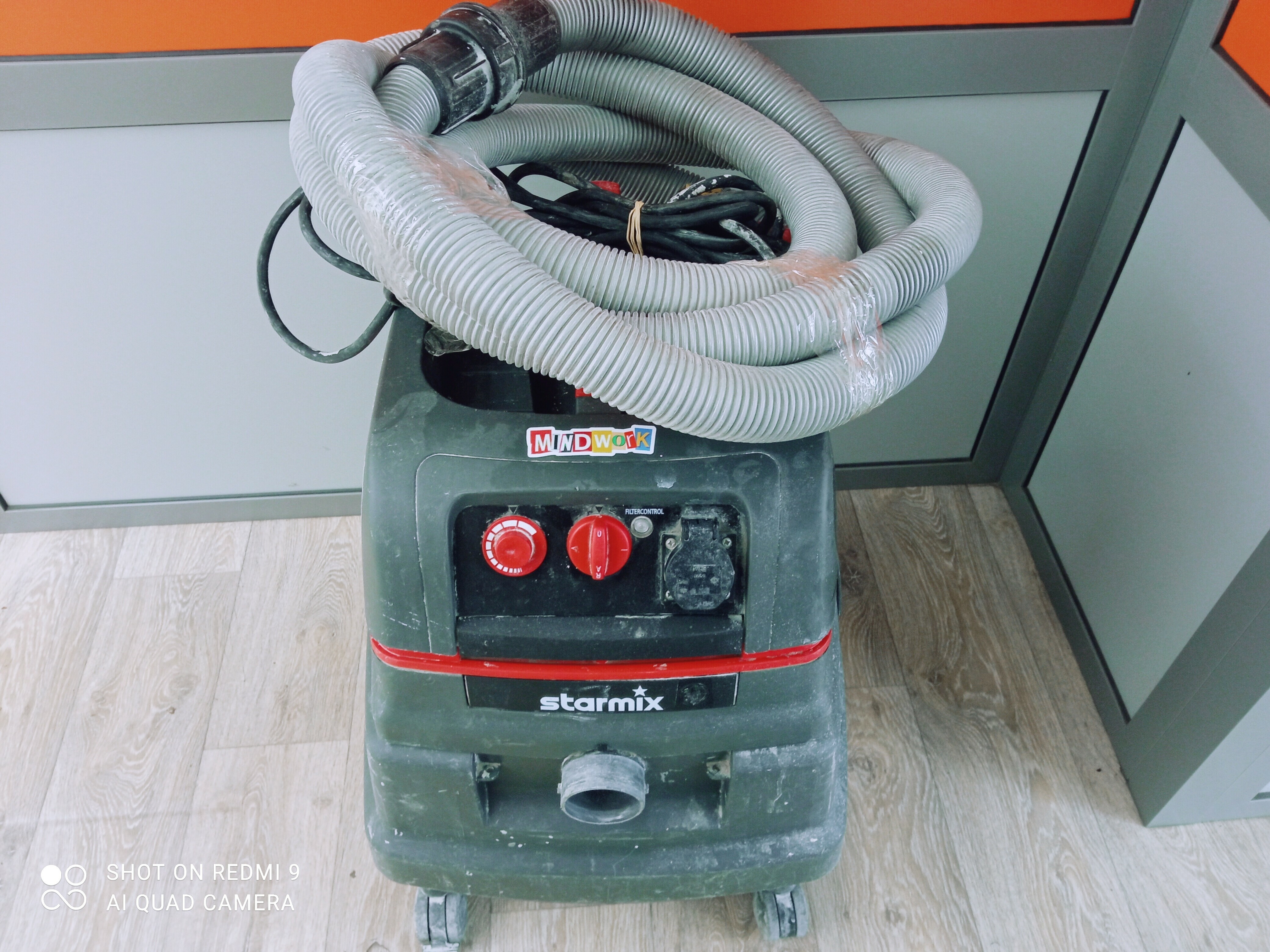 odkurzacz-budowlany-starmix-isc-l-1650-stan-uzywany