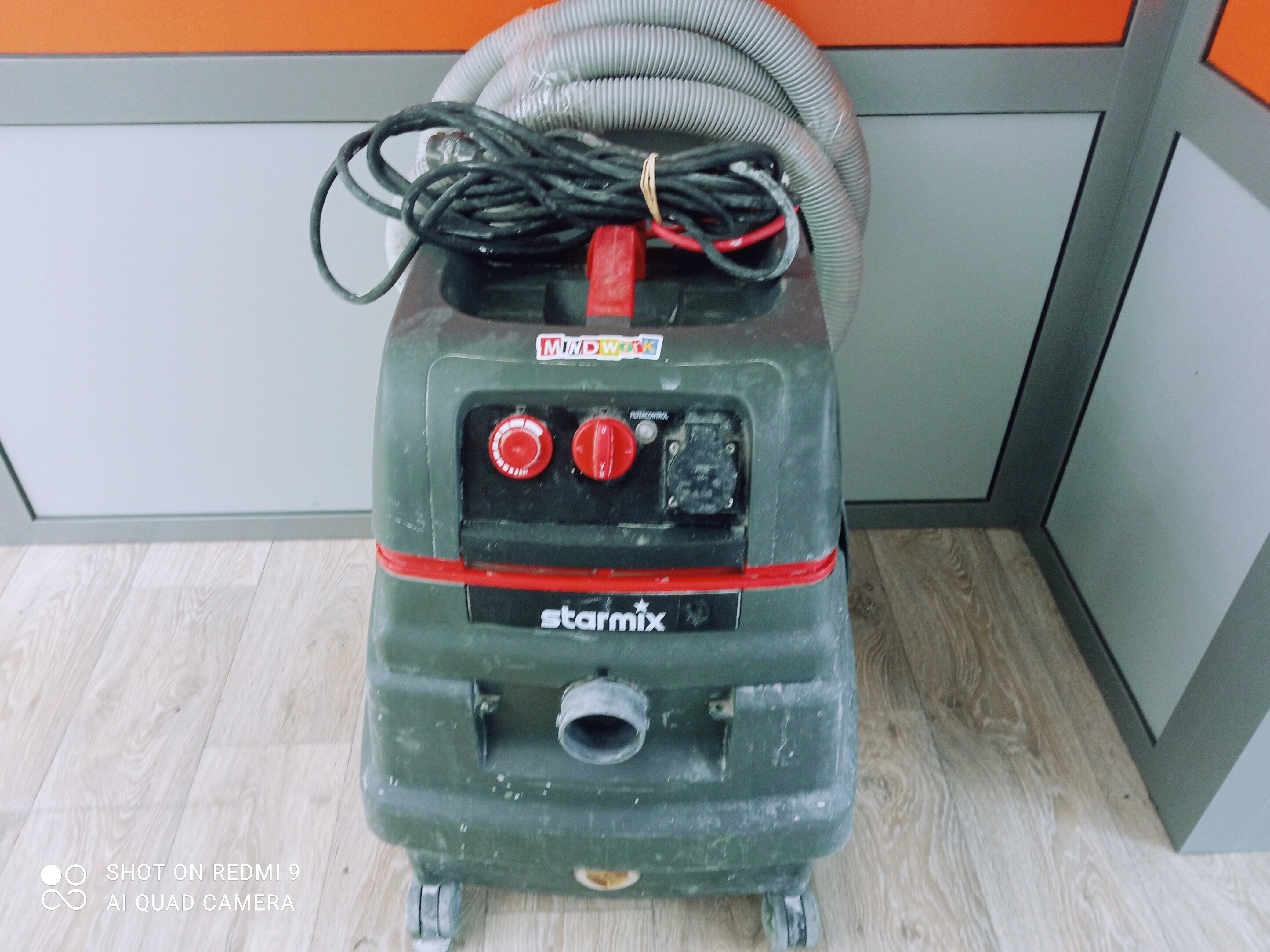 odkurzacz-budowlany-starmix-isc-l-1650-osiedle-czecha-96-poznan