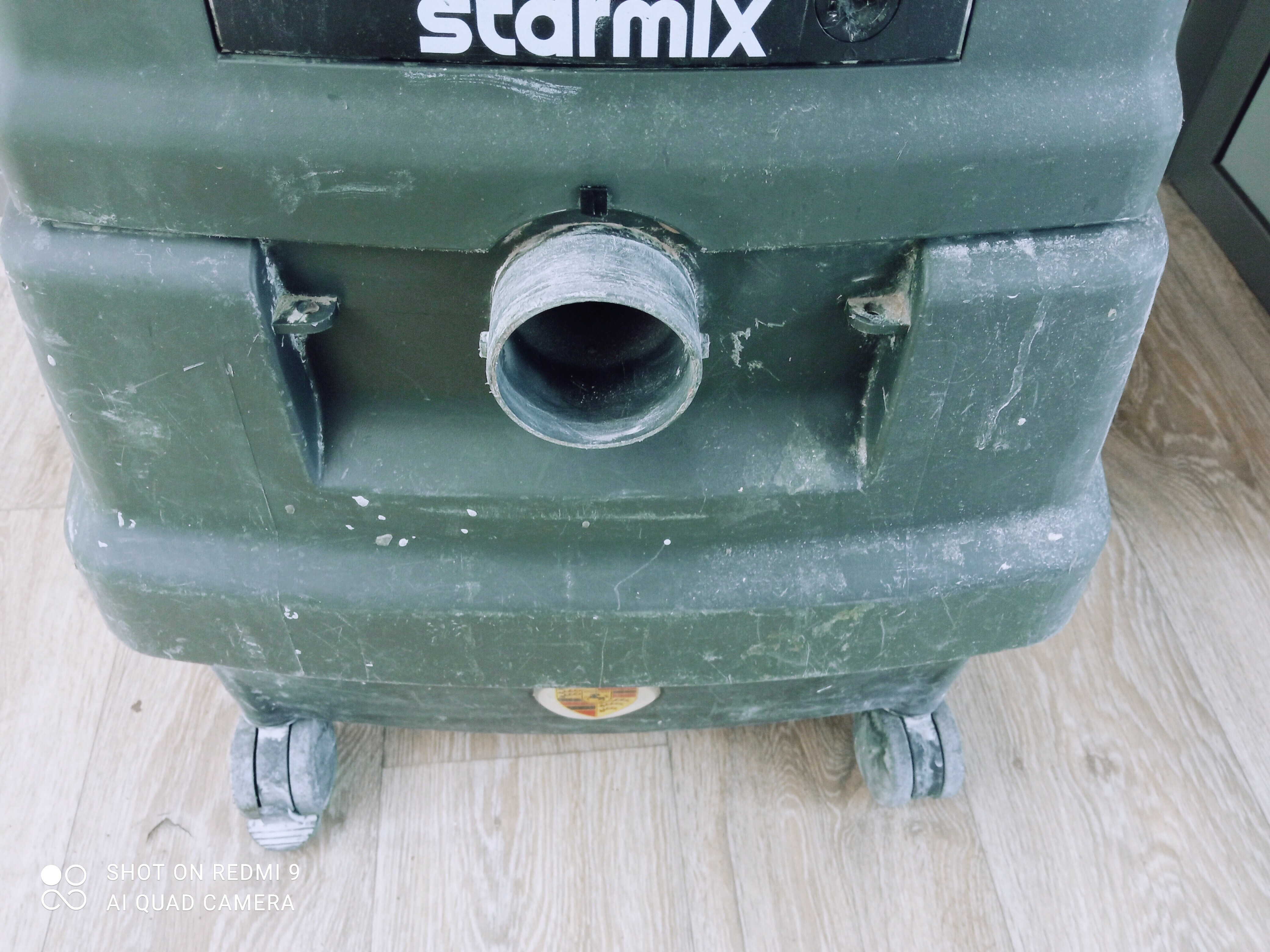 odkurzacz-budowlany-starmix-isc-l-1650-maksymalna-moc-1600