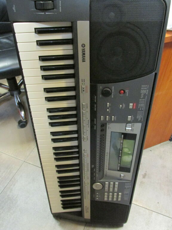 keyboard-yamaha-psr-640-marka-keyboardu-yamaha