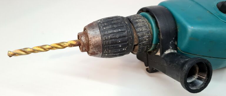 WIERTARKA MAKITA HP2041