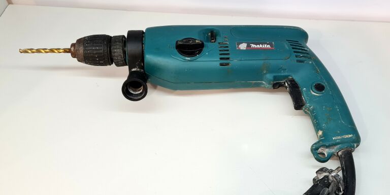 WIERTARKA MAKITA HP2041