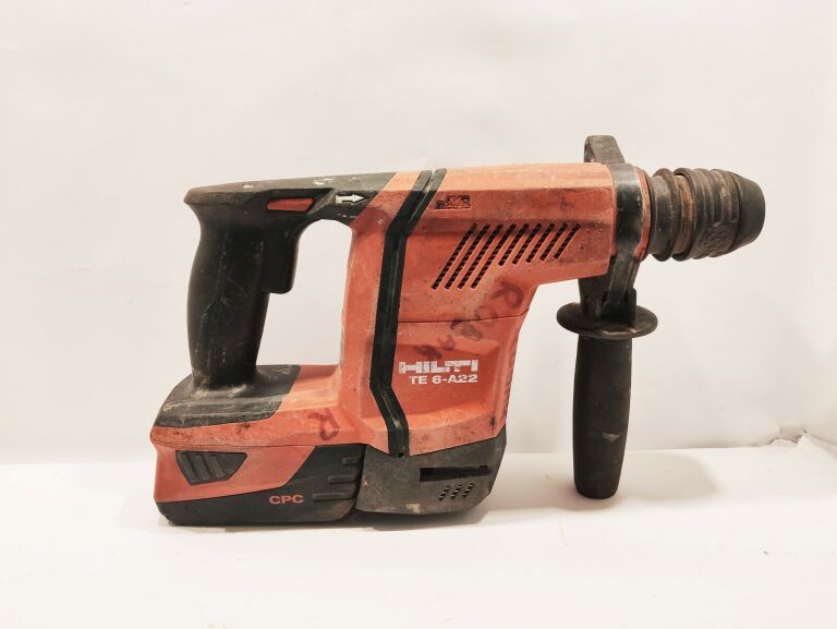MŁOTOWIERTARKA HILTI TE 6-A22 + AKU 3.3 AH