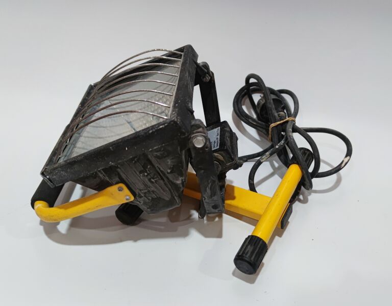 halogen-diall-ip54-stan-uzywany