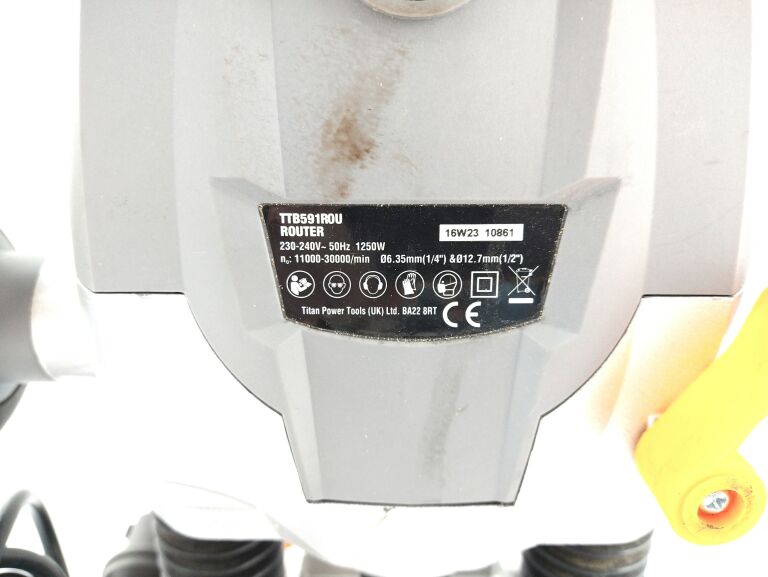 FREZARKA ROUTER TITAN TTB591ROU 1250W