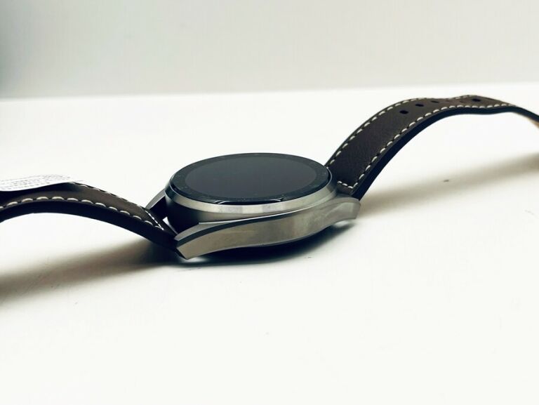 smartwatch-huawei-watch-3-propudlad-model-watch-3-pro-classic