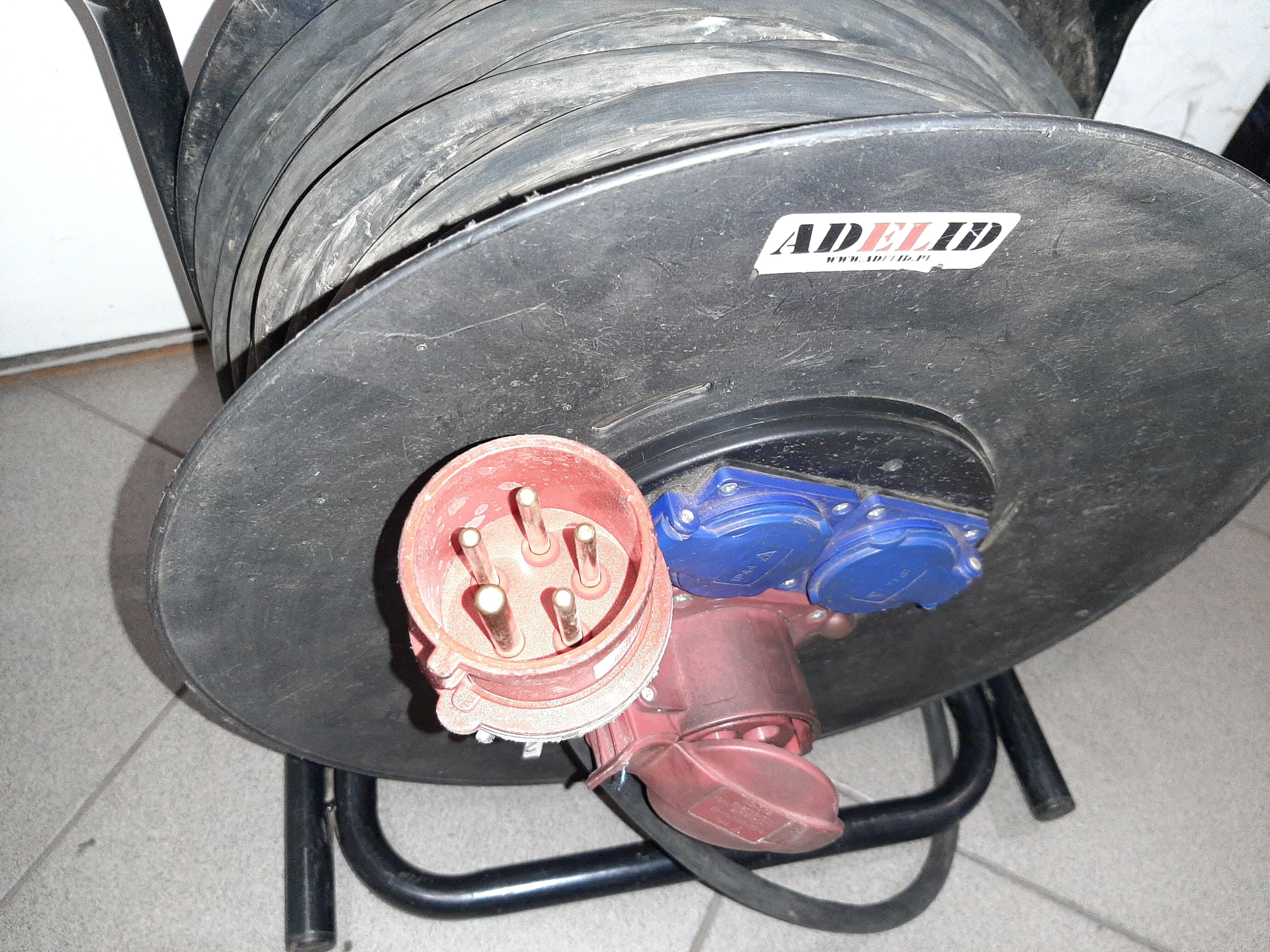 przedluzacz-gumowy-silowy-budowa-adelid-30m-16a-product-id