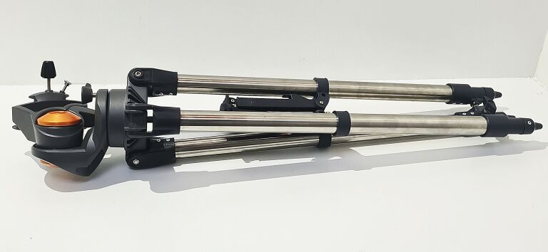 TELESKOP CELESTRON ASTROMASTER 90 AZ +STATYW OPIS