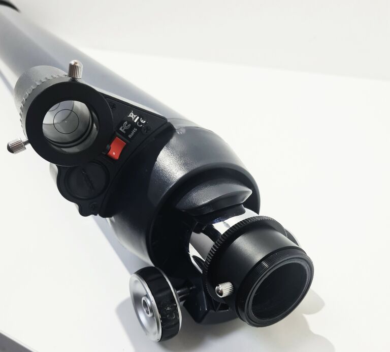 TELESKOP CELESTRON ASTROMASTER 90 AZ +STATYW OPIS