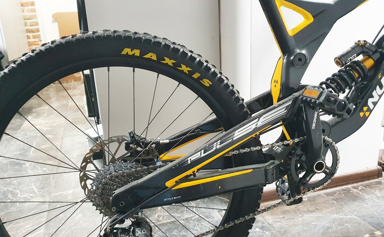 rower-nukeproof-pulse-dh-pro-bike-2014-42cm26cal-lipowa-113-sj-lublin